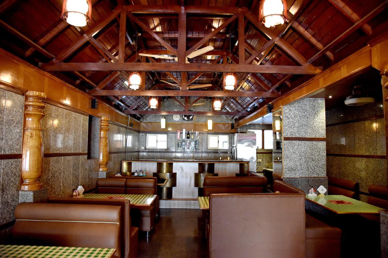 Hotel Sharada International Udupi Εξωτερικό φωτογραφία